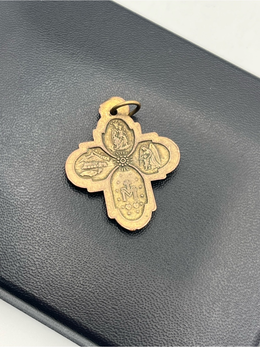 Vintage Catholic Gold tone 4 Way Religious Medal Four Way Cross pendant - Picture 8 of 12
